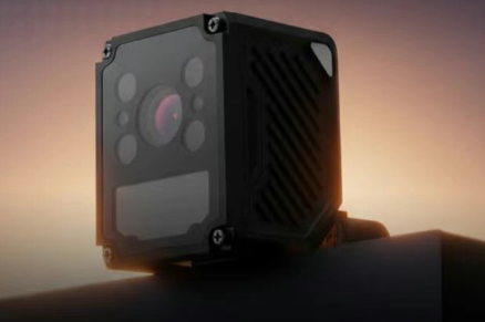 一「眼」鎖定，效率拉滿！大視野、大景深，海康ID3060RM工業讀碼器一步到位